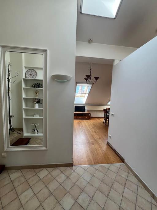 Old Town Apartment With Free Parking Vilnius Extérieur photo